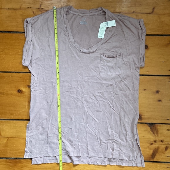 NEW aerie Women's Oversized Short Sleeve V Neck Tee Shirt Size Small NWT - Picture 10 of 14